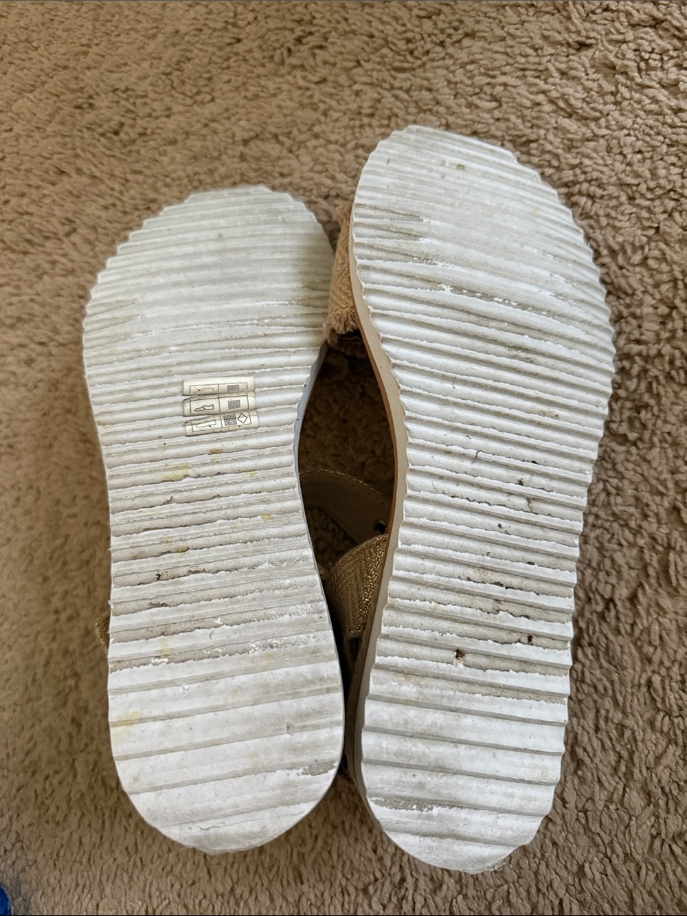 Champagne color Bobs by Skechers WOMENS DESERT KISS sandal size 8 - Picture 5 of 8